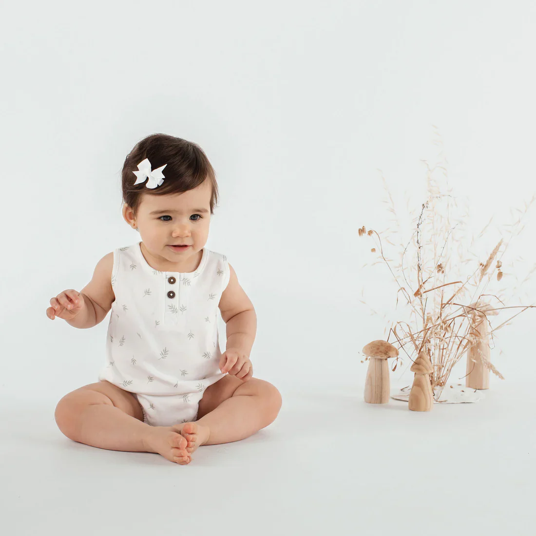 Aster & Oak Little Leaf Bubble Romper - White - Image 2