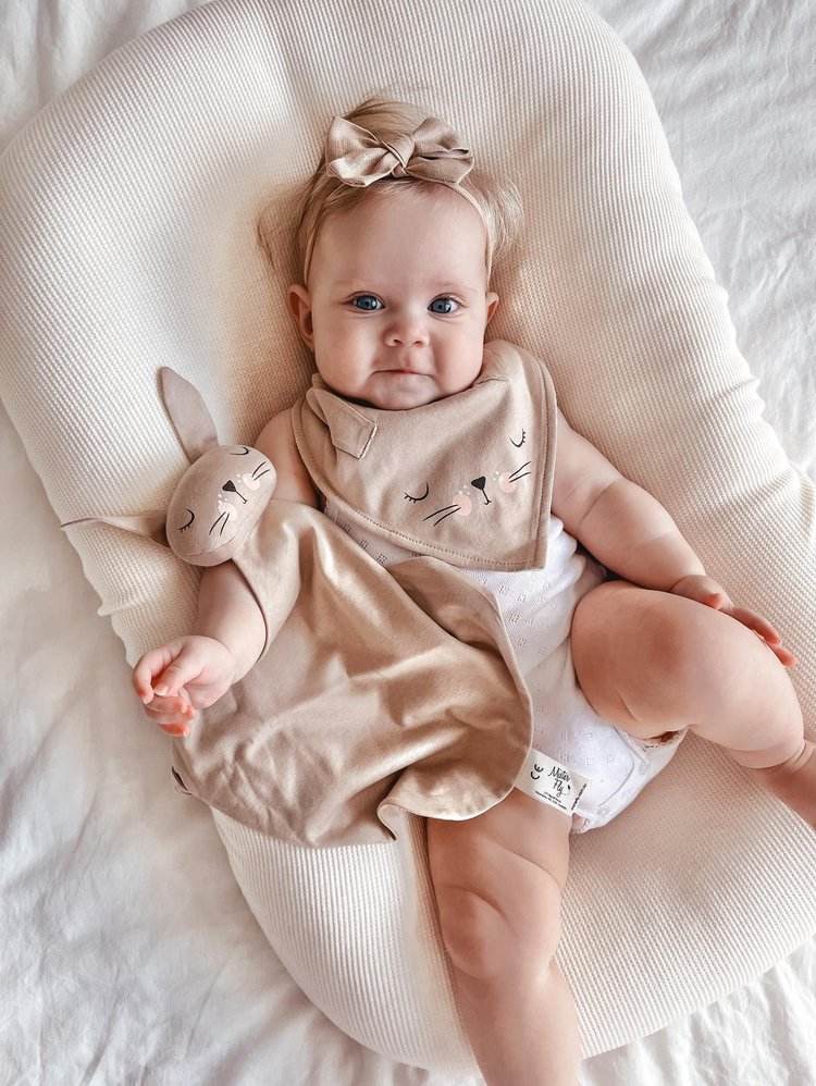 Mister Fly Knot Comforter - Tan Bun Bun - Image 2